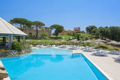 Image de Confortable appartement avec Wifi, piscine, climatisation, Tv, terrasse, vue panoramique et parking