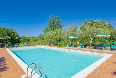 Image de Bel appartement pour 6 personnes avec piscine, Wifi, Tv, patio, animaux admis et parking