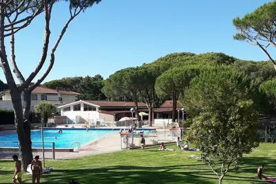 Image de Agréable appartement pour 5 personnes avec piscine, Tv, terrasse et parking