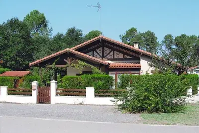 Image de Charmante Villa 6 Pers. avec Jardin, Terrasse et Parking à Vieux Boucau