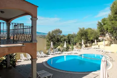 Image de Bel appartement avec Wifi, piscine, climatisation, Tv, terrasse, animaux admis et parking