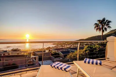 Image de Alpha on the Bay - Quatre Chambres Maison, Couchages 8