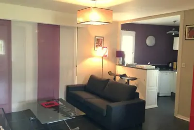 duplex 3 étoiles très lumineux dans petite résidence