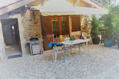 Image de T 2 De 60 M2 Clim  A La Campagne Avec Bbq Et Piscine