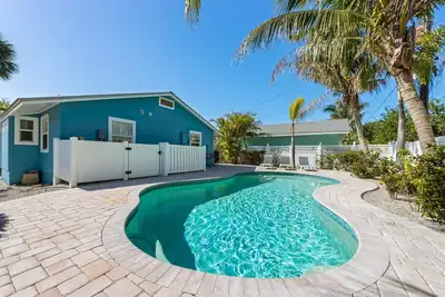 Image de Maison avec piscine sur la plage