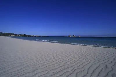 Image de Emplacement idéal et nature! Maison vue mer, plage à 200 mètres
