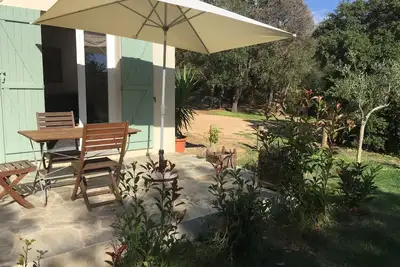 Image de Calme à 5 mn des plages et du village.