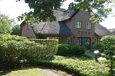 Image de Vacances de rêve à Nieblum sur Föhr en exclusivité, chalet confortable au toit de chaume