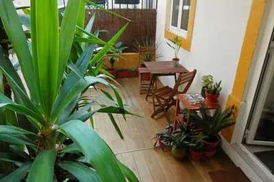 Image de Vintage Terrace. Patio