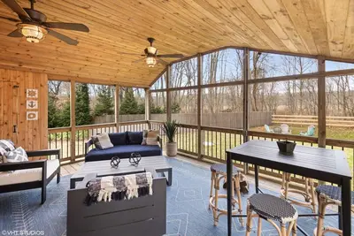 Image de Sunny Daze-Spacious house in the middle of Long Island Wine Country