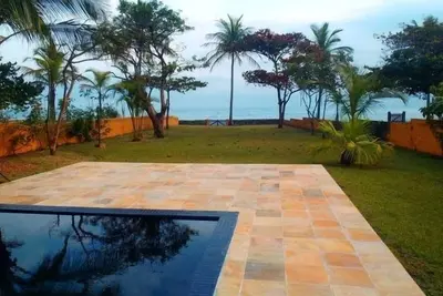 Image de Les pieds dans le sable - 5 suites