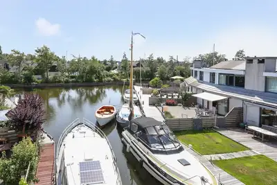 Riverside Lemmer avec jetée