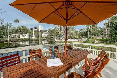 Image de Accueil Waterfront sur Crystal River avec Spring Vents \"Lands End Vacation Home\"