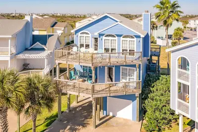 Image de Nouvelle Liste! Belle maison avec vue sur le golfe - à quelques pas de la plage
