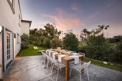 Image de Entertainers Dream w / Outdoor Kitchen, Spa & Ocean Views ❤ by AvantStay