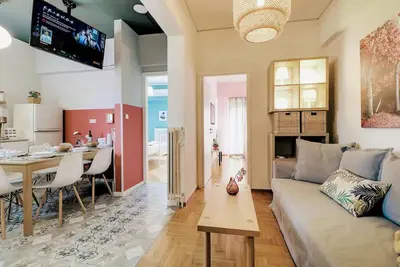 Image de Spacious Central Flat 3min to Metro Ac Netflix Pc!