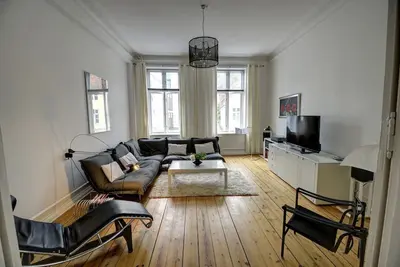 Image de App. dans la maison de ville, centre ville, internet gratuit, cuisine, machine à café