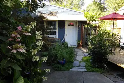 Image de Whiteaker Studio sous l'Arbor