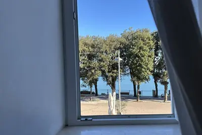 Image de S035 - Sirolo, three-room apartment in the square with sea view
