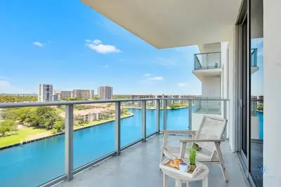 Image de COMMODITÉS 5 * Luxe 3 Br - Vue Intercostale Avant