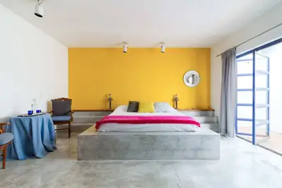 Image de Belle maison mexicaine contemporaine dans un excellent emplacement