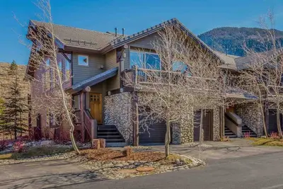 Image de Magnifique condo Mammoth près du golf et de Mammoth Mountain