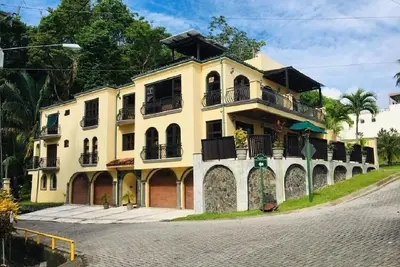 Image de Maison de luxe privée au Costa Rica (deuxième étage)