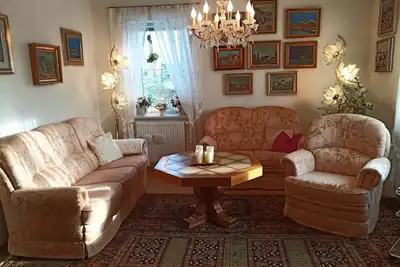 Image de Appartement entièrement équipé avec baignoire d'angle et vue sur la forêt