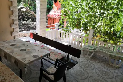 Image de Appartement d'une chambre avec la terrasse Drvenik Mali, Drvenik (A-16787-d)