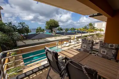 Image de Seaside Apartment Turtle with Sea View and Pool