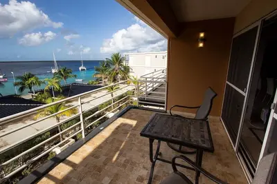 Seaside Apartment Seastar with Sea View and Pool