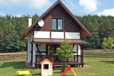 Image de Maison près du lac Żarnowieckie