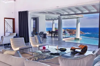 Image de The Blue Door Villa - 4 bedroom ocean view villa