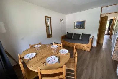 Image de Les Côtes 24 - Joli 2 pièces disposant de deux balcons avec vues