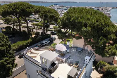 Image de Villa à Golfe Juan à la plage et au port de plaisance