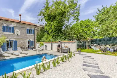 Image de Casa Leona Istriana, maison en pierre élégamment rénovée au charme historique