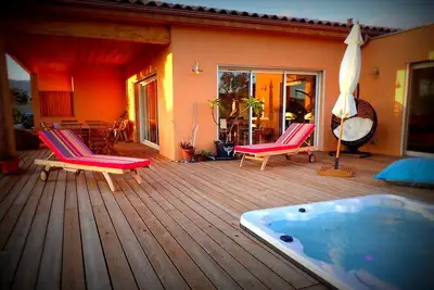 Image de Villa Neuve avec Jacuzzi, proche plage St Cyprien