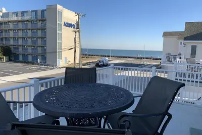 Image de Amazing Ocean Views! Short walk to beach!
