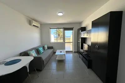 Image de Bel appartement avec un excellent emplacement, terrasse, à 250 mètres de la plage et WiFi
