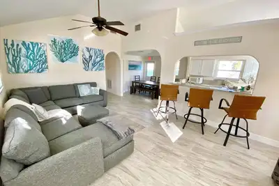 Image de Nouveau! Coral Sands Beach House Ii à Indian Rocks Beach!