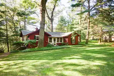 Image de Chalet Mid-Oaks avec vue sur le lac Mi et accès