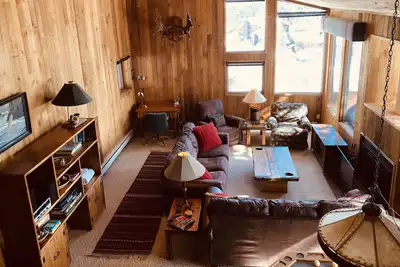 Image de Super chalet de montagne ski in / ski out pour les grands groupes