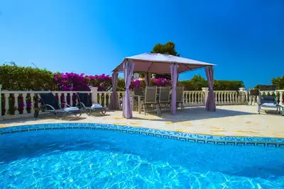 Image de Villa Avec Vue Panoramique Sur La Mer Dorme Jusqu'À 6 Personnes