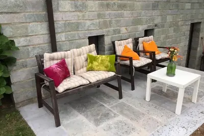 Image de Appartement indépendant avec jardin privé et barbecue
