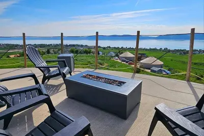 Image de Brand New Oso Blu Resort - Yourtes luxueuses sur 10 acres