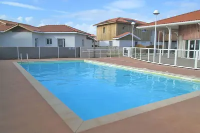 Image de Confortable appartement pour 8 personnes avec Wifi, piscine, Tv, terrasse, animaux admis et parking