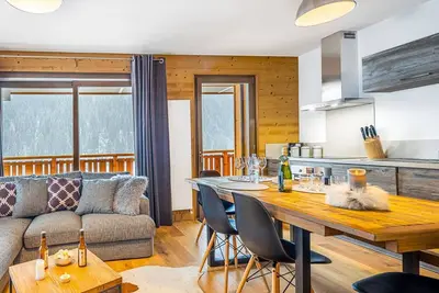Image de Appartement 8 personnes - moderne, proche  centre et pistes, terrasse