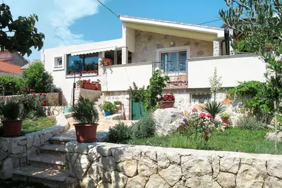 Magnifique maison de vacances privée avec climatisation, Wifi, Tv, terrasse, animaux admis, parking