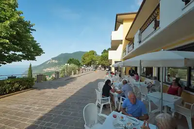 Image de Agréable appartement pour 4 personnes avec Wifi, piscine, Tv, terrasse, animaux admis et parking