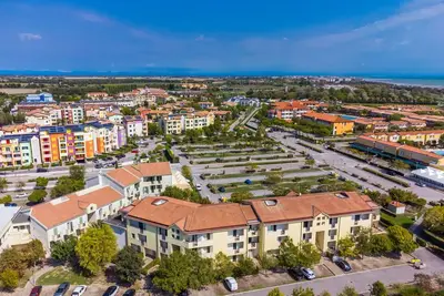 Image de Joli appartement pour 4 personnes avec climatisation, Wifi, Tv, terrasse et parking